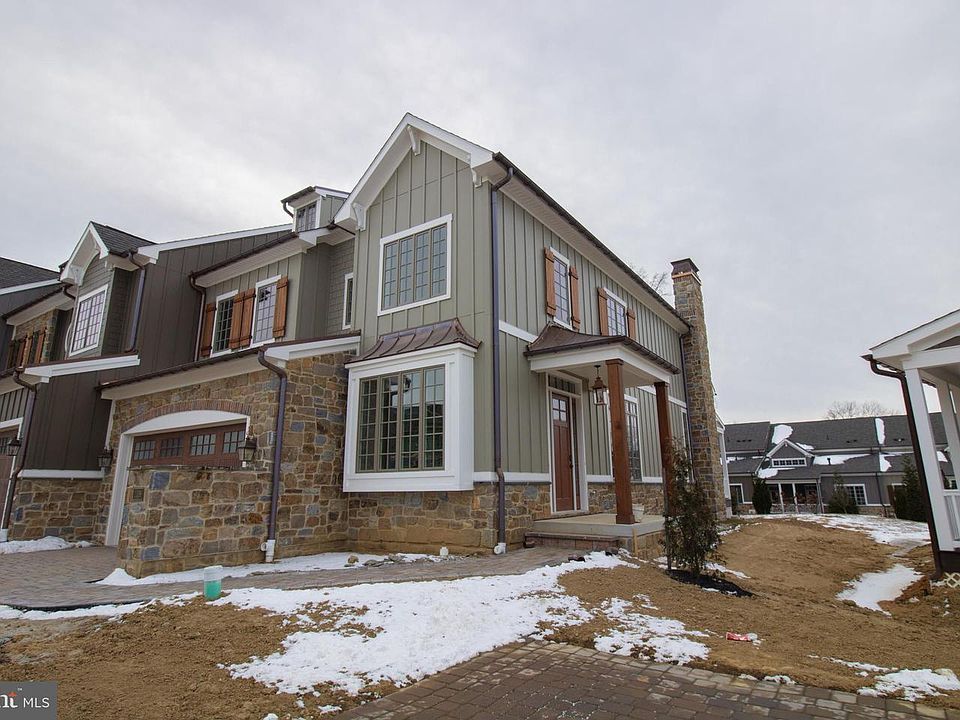 1st image of 1106 Invermere Rd