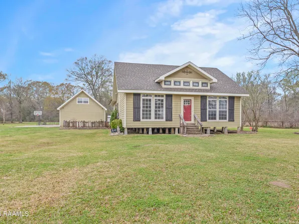 255 Saint Raphael Dr, Church Point, LA 70525