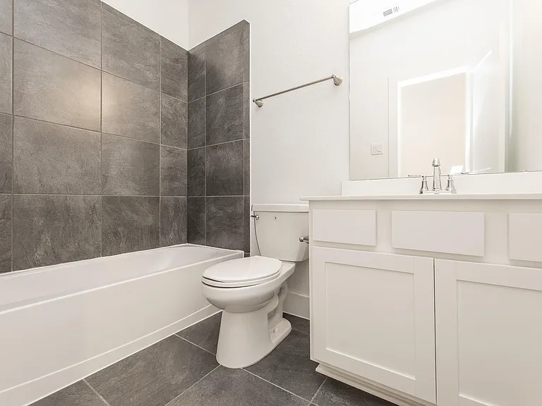 4802 Seabourne Landing Dr — Photo 26