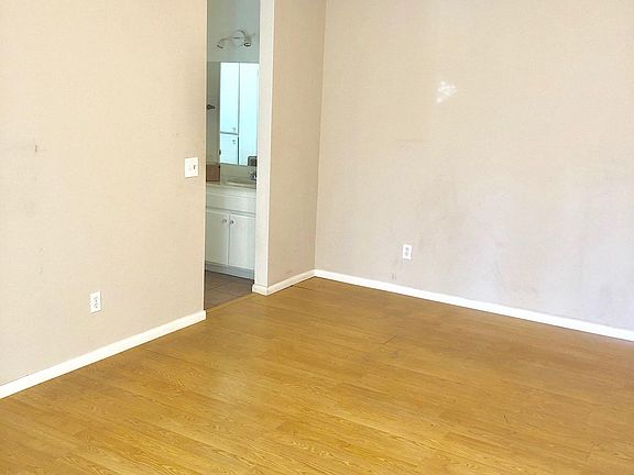 4th image of 9384 Twin Trails Dr Unit 102