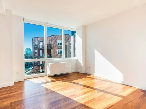 640 West 237th Street image 12 of 23