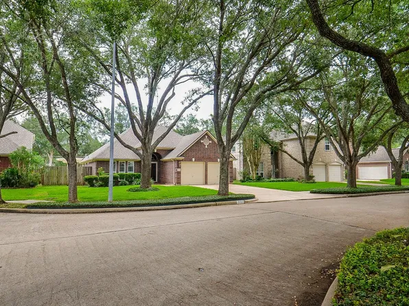 15311 Truslow Point Ln, Sugar Land, TX 77478