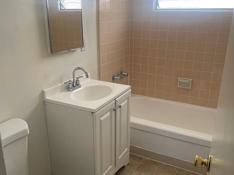 3107 Bagley Ave #9B — Photo 3