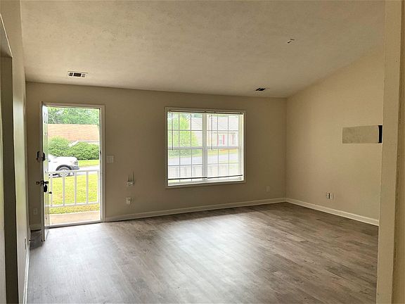 2nd image of 937 River Rock Dr