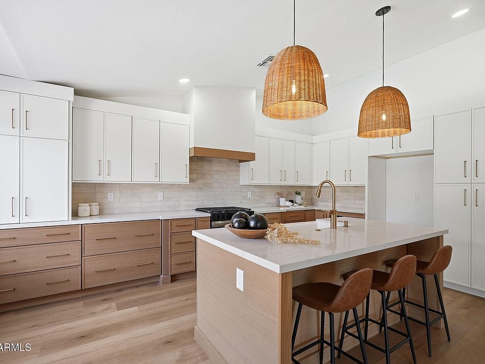 1st image of 5440 W SARAGOSA Street