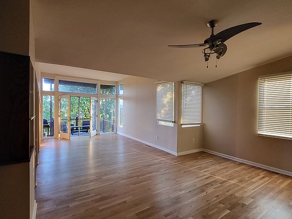 2nd image of 503 Klotter Ave Unit 1