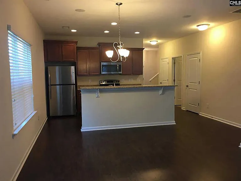 124 Wainscot Oak Ln — Photo 7