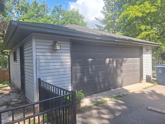 4th image of 11124 Drew Ave S #A
