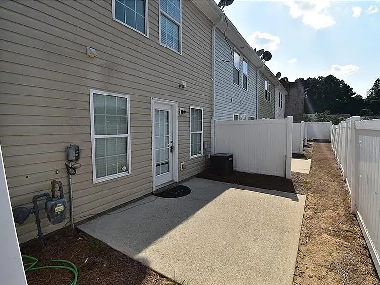 1479 Box Cir — Photo 21
