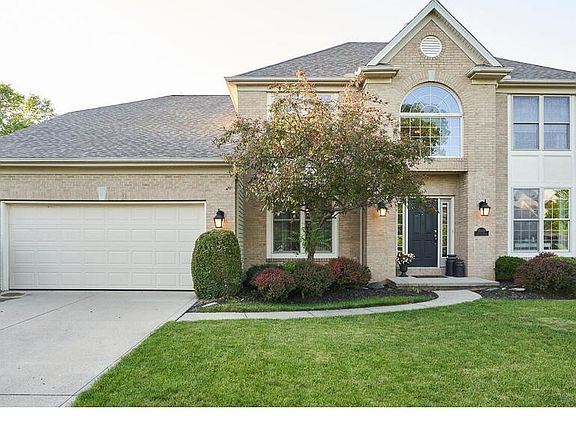 2nd image of 15114 Old Oak Dr
