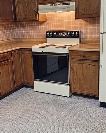 3rd image of 122 N Ryans Way