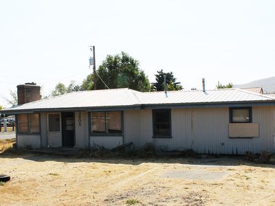 3805 Baker St Baker City Or 97814 Zillow