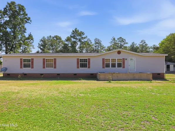 371 Maysville Lane, Tar Heel, NC 28392
