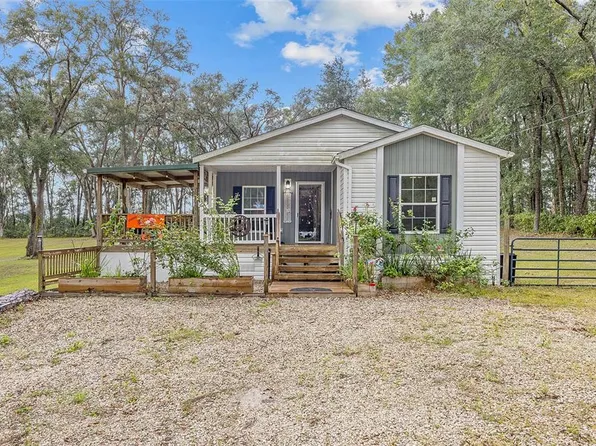 389 SW Homestead Cir, Fort White, FL 32038