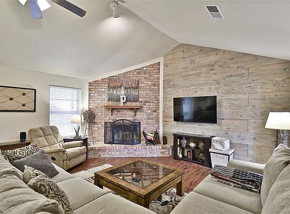 5th image of 1018 Chriswood Dr