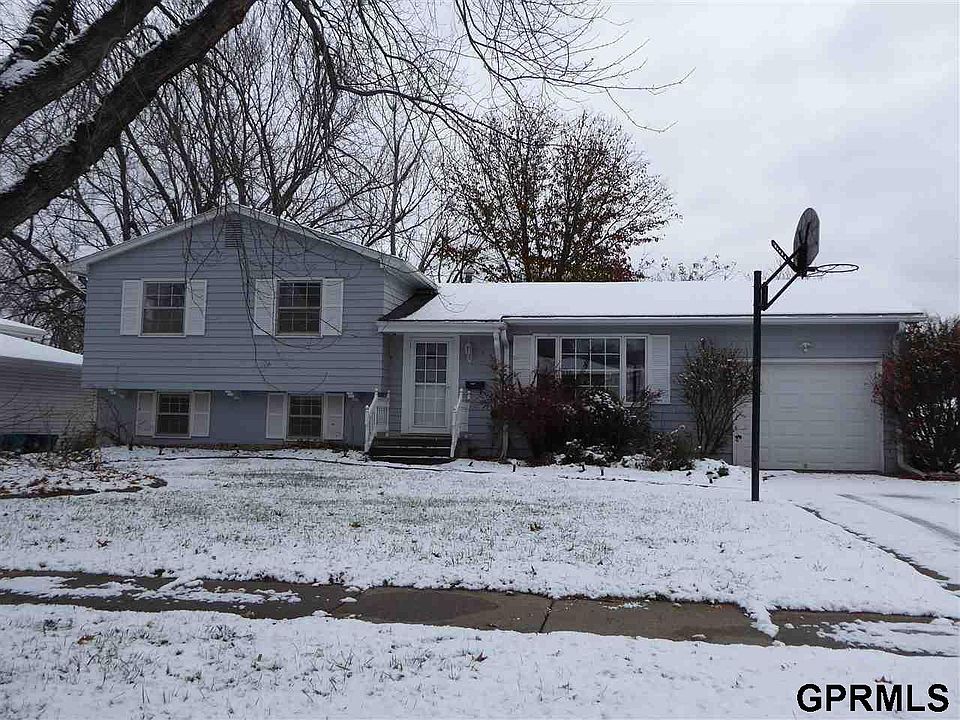 1st image of 3411 S 126th Ave