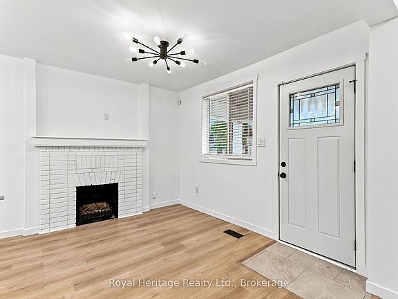 5th image of 157 Water St