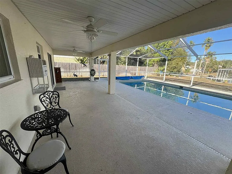 6557 Freeport Dr — Photo 7