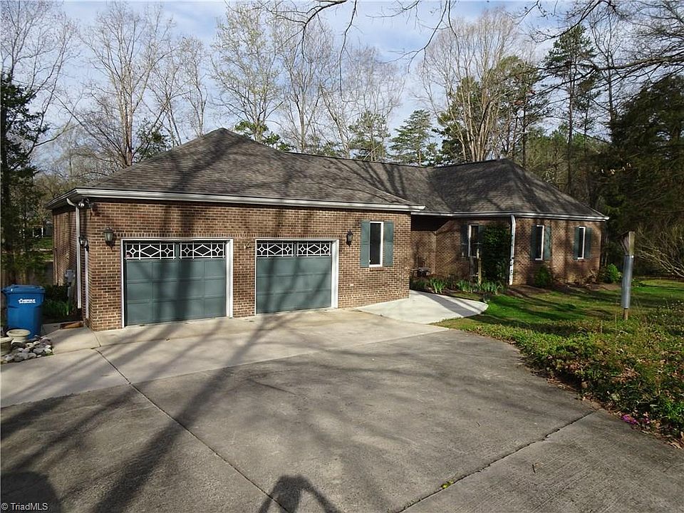 1st image of 4702 Ramblewood Dr