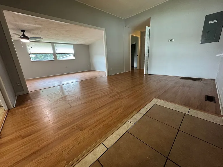 534 Oak Rdg E — Photo 6