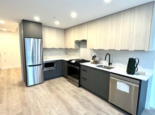 111 Buller St #5, Pt Moody, BC V3H 2S2