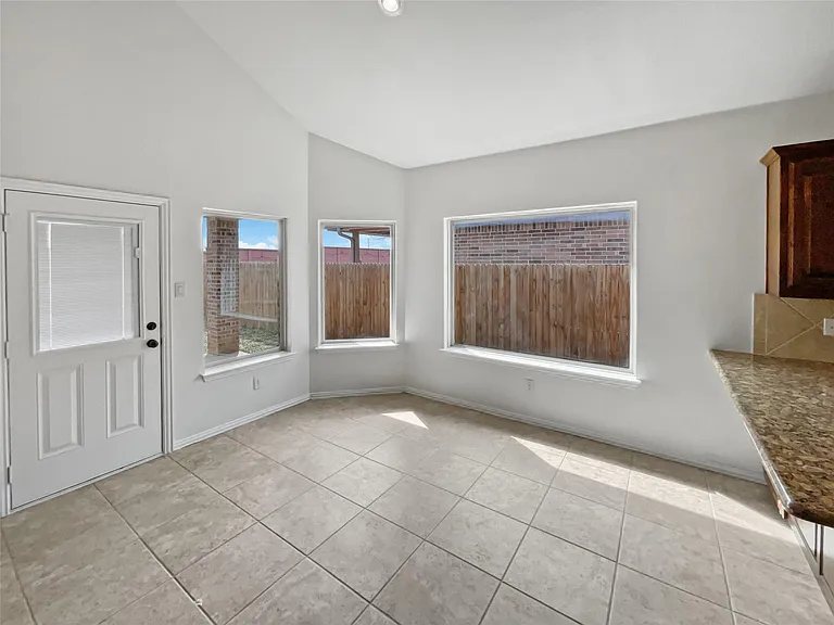 2620 Triangle Leaf Dr — Photo 8