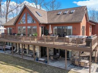 370 Lake Meade Dr, East Berlin, PA 17316