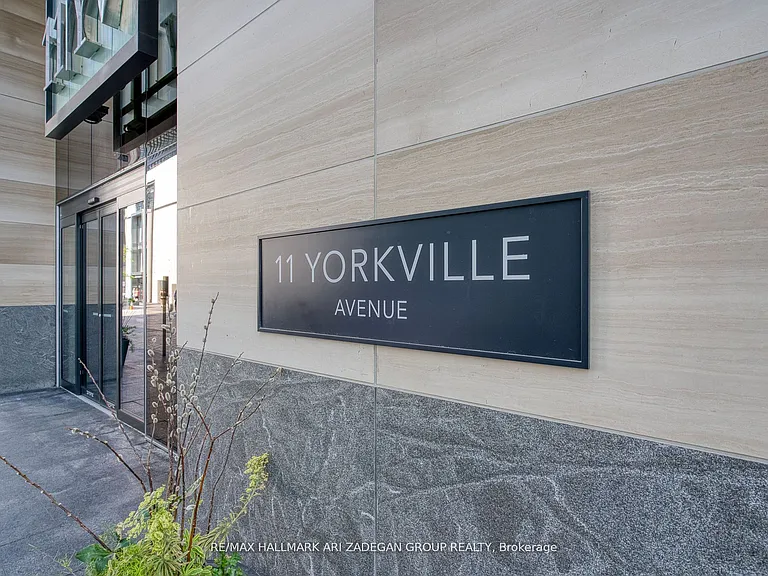 11 Yorkville Ave #5806 — Photo 26