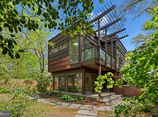 1104 Merwood Dr, Takoma Park, MD 20912