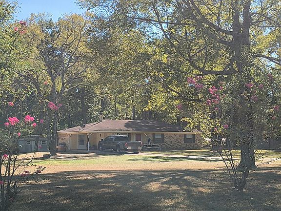 3rd image of 1139 Binning Rd