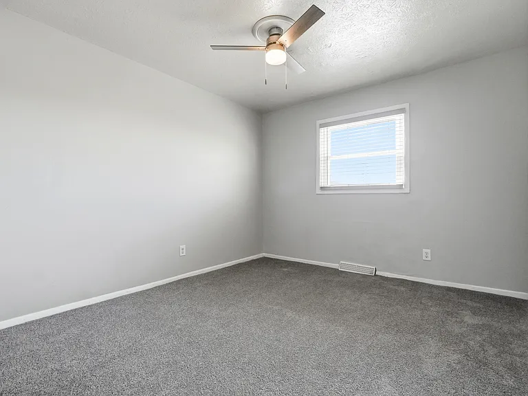 7541 Mentor Ave — Photo 10