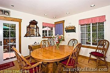 3rd image of 400 Olive St