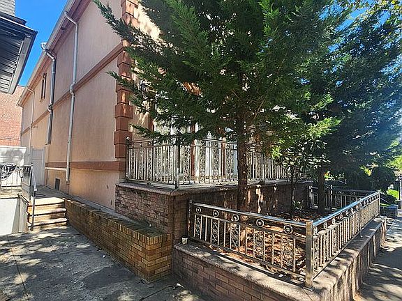 3rd image of 625 Ditmas Ave