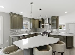 38 Woodstock Drive, Toms River, NJ 08757