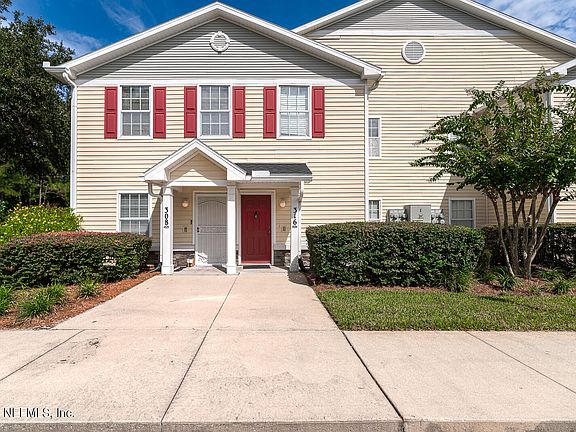 3rd image of 575 OAKLEAF PLANTATION Parkway #316