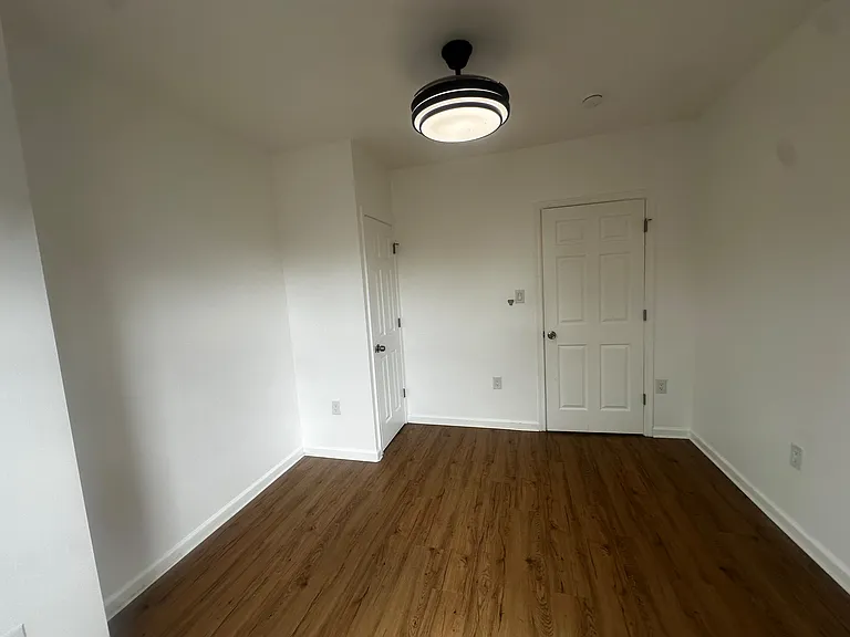 2626 N Jessup St #2 — Photo 5