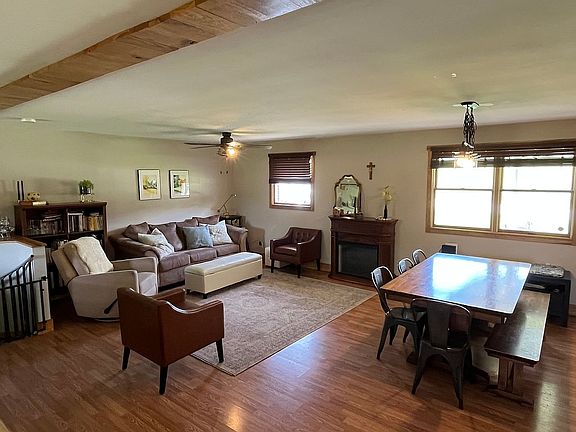 3rd image of 29471 Blue Creek Rd