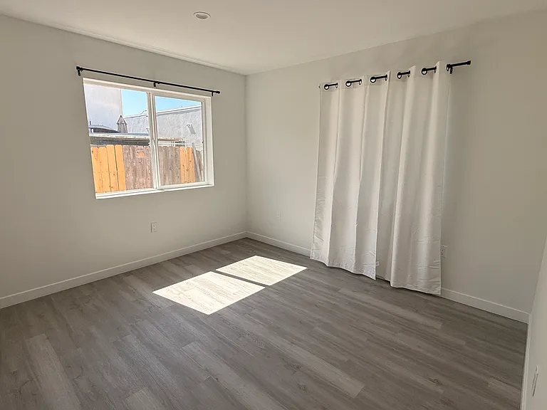 6750 S Arlington Ave — Photo 19