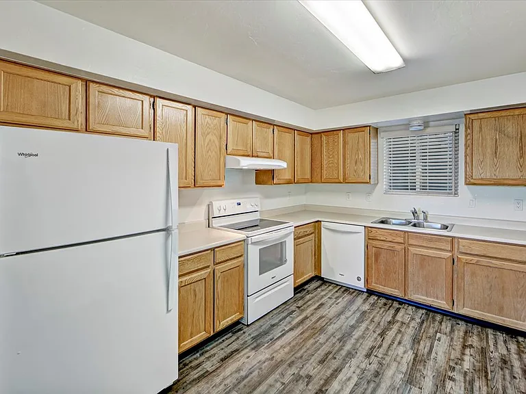 425 S Alarcon St #3 — Photo 5