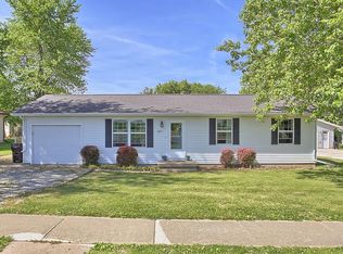 307 W State St, Mahomet, IL 61853