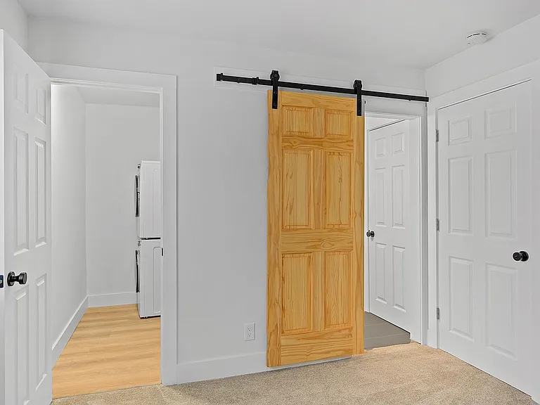539 Hale Ave #4 — Photo 7