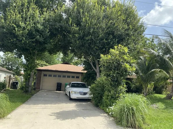 1867 SW FEARS Avenue, Port St Lucie, FL 34953