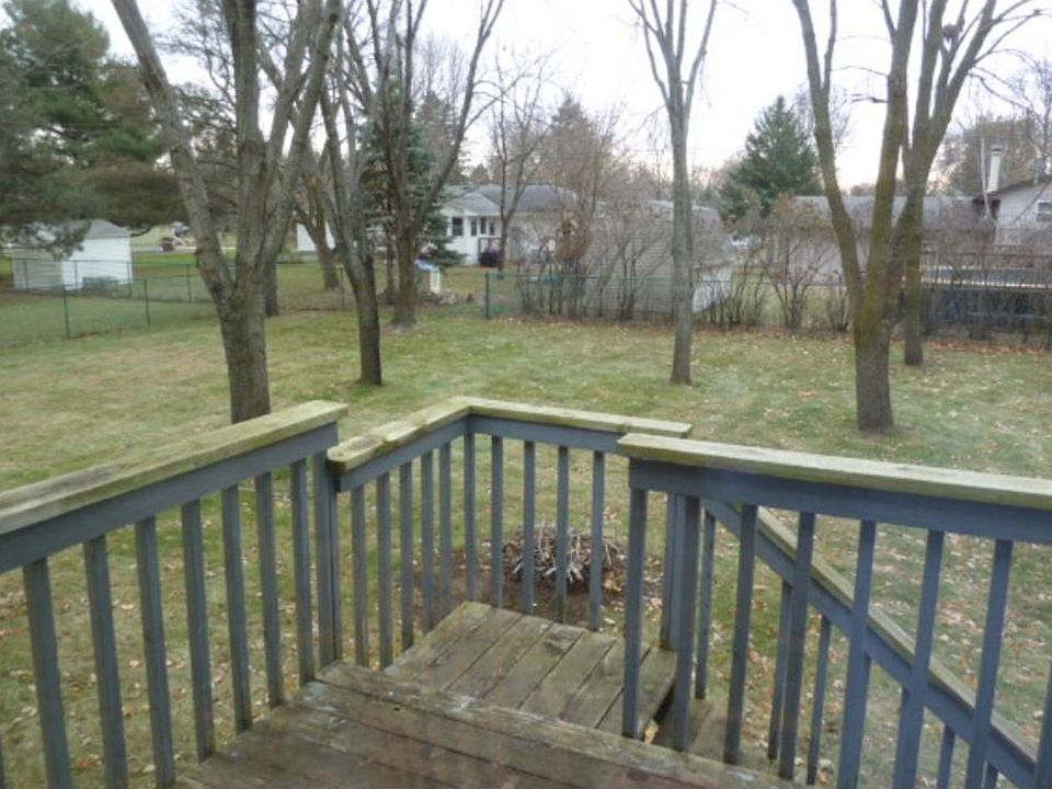 2nd image of 6109 113th Ave N
