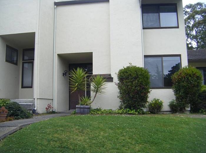 720 Redwood Exterior