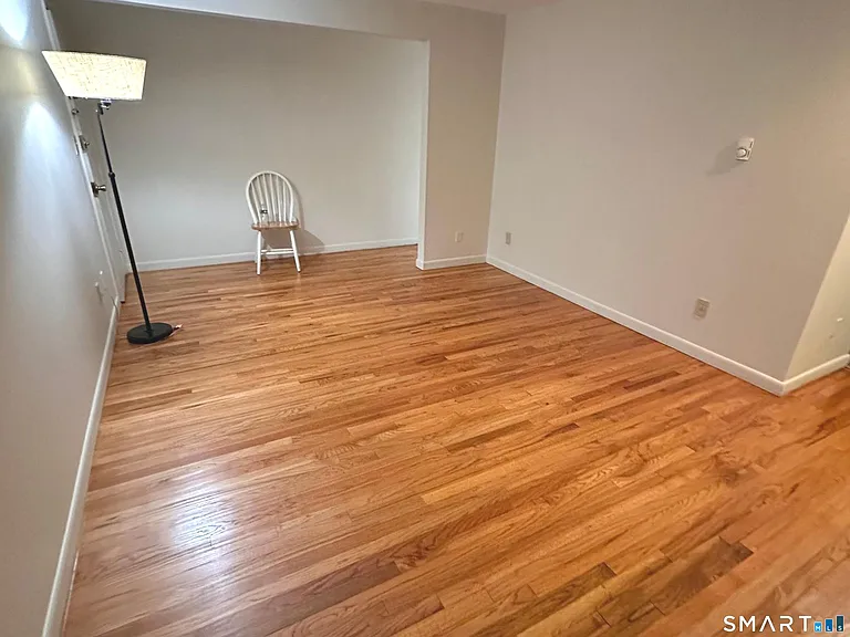 1634 Farmington Ave #2 — Photo 17