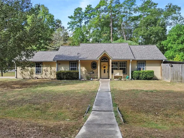 11095 Royal Forest Dr, Conroe, TX 77303