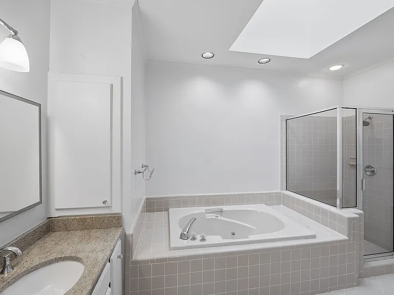 5906 Sharon Hills Rd — Photo 11