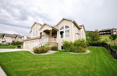 2nd image of 714 Spanish Peaks Dr