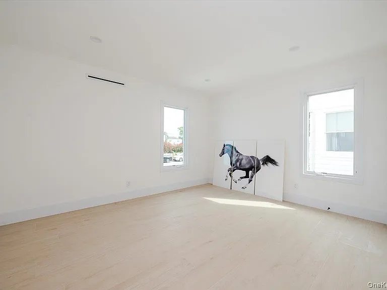 177 Albany Blvd — Photo 25