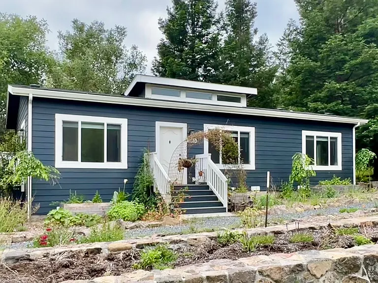 Green Hill Rd — Photo 1